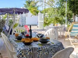 Luxury Holiday Home with Swimming Pool in Torre Lapillo no4687