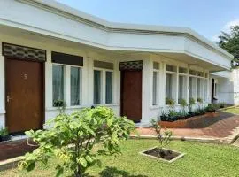 Vanda Villa Batu