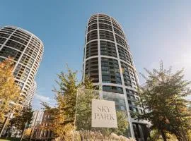 SKAU Sky Park Blue by Zaha Hadid 21 floor 2 tower Panoramic View Free Parking