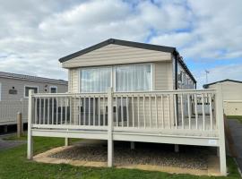 Caravan Hire Thornwick Bay，位于弗兰伯勒的度假园