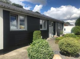 170 M2 stort hus t&aelig;t p&aring; centrum, MCH og Boxen，位于海宁的乡村别墅