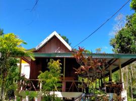 Delima Cottage, Ngurbloat Beach，位于Ngurblut的山林小屋