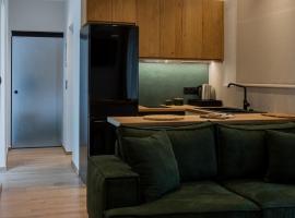 Eudaimonia - Luxury Apartment in Agrinio，位于阿格里尼翁的酒店