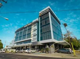 Hotel City Plaza & Suites