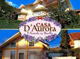 Casa D'Aurora，位于坎波斯杜若尔当Campos do Jordao Farmer's Market附近的酒店
