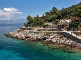 Secluded fisherman's cottage Cove Didina, Hvar - 21933，位于苏库拉伊的酒店