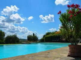Dante Country House - Casa con Piscina Privata e Jacuzzi tra Firenze e Chianti，位于斯坎迪奇的酒店