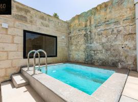 Historical Mdina Gem, Lux HOME with Rooftop Pool by 360 Estates，位于姆迪纳的乡村别墅