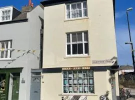 The Old King's Head with free parking