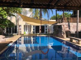Hermoso chalet de playa con piscina.，位于Iztapa的酒店