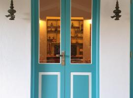 Boho Chic Villa - Mediwake Bungalow - UdaDumbara - Kandy，位于康提的酒店