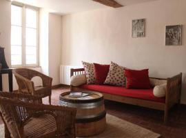 Appartement -Le Clos- Cellier de l'abbaye，位于韦兹莱的酒店