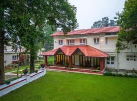 ama Stays & Trails Skanda , Coorg，位于马迪凯里的宠物友好酒店