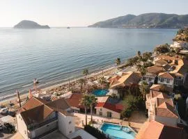 Manthos Beachfront Apartments, by ZanteWize