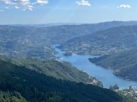 Casa de Casarelhos - Estúdio - T1 - T2 - Gerês，位于吉尔斯的公寓