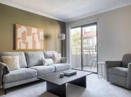 Rancho Penasquitos 1br w pool gym nr bars SAN-31