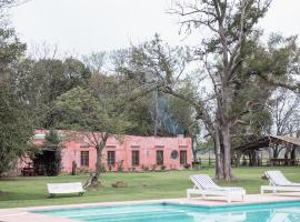 Estancia La Madrugada Areco，位于圣安东尼奥德阿雷科的酒店