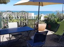 Maison confortable proche de la mer avec terrasse