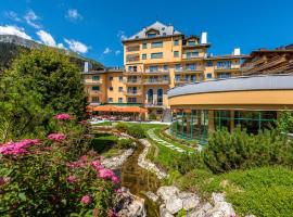 Hotel Vereina，位于克洛斯特斯赛尔富兰家滑雪缆车附近的酒店