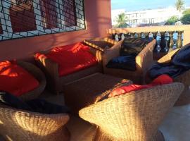 Villa CALI SIERRA，位于桑巴瓦的酒店