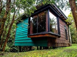 Hostal & Cabañas Luna del Sur，位于Cucao的酒店