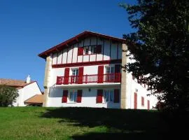 Hiriartia