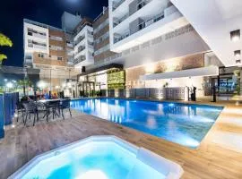 Terrazzo 508A - Apartamento 02 quartos - Acomoda até 05 pessoas - À poucos metros da praia de Bombas - (Consultar serviços de roupa de cama e banho)