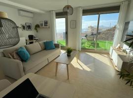 Apartamento Cervantes con terraza y vistas al mar，位于卡沃内拉斯的公寓
