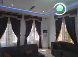 Select guest house Airport Road lugbe，位于Rubuchi的酒店