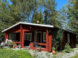 A cosy cottage in Norrtälje，位于诺尔泰利耶的酒店