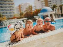 Ground Garden & Pool View Spacious Apartment at Caesar Resort & SPA
