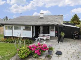 Holiday Home Elisabeta - 60m from the sea in SE Jutland by Interhome，位于尤尔斯明讷的度假屋