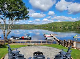 Dayspring Cottages，位于Emsdale的酒店