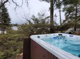 Campau Lakefront Dual home 3BR 2 Bath Spa, Kayaks