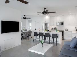 Carpe Diem 3 BR Condo，位于The Bight Settlements的酒店