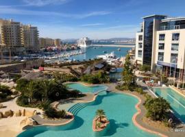Gibraltar Luxury with Rooftop Pools & Views，位于直布罗陀的酒店