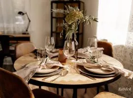 Lieblingsplatz by Julia & Tom