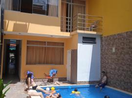 100 RV APARTMENTS IQUITOS PERU-Apartamento primer piso con ventana a piscina，位于伊基托斯的公寓式酒店