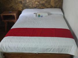 HOTEL REVOLUCION，位于库奥特拉莫雷洛斯的酒店