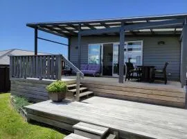 Modern House near Motuoapa Tongariro Crossing fishing skiing