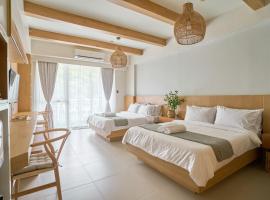 Yugen Suites 208 at Pico De Loro，位于纳苏格布的海滩酒店