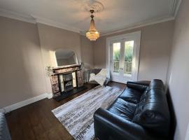 Tranquil Retreat in Historic Chapelizod，位于都柏林的酒店
