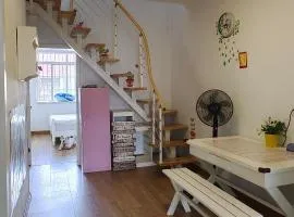 雅伦之屋-玄武湖九华山地铁站店