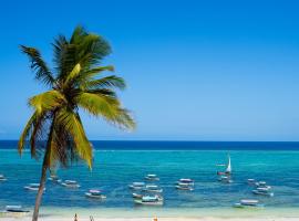 Alladin Boutique Beach Hotel and SPA Zanzibar，位于马特姆维的带泳池的酒店