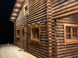 Chalet Amoureux (Région Durbuy)，位于Heure的酒店