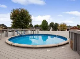 Hot Tub Hideaway 3 BR