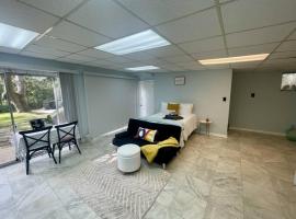 1BR 1BA in Tallahassee Midtown close to FAMU, FSU and TMH，位于塔拉哈西的酒店