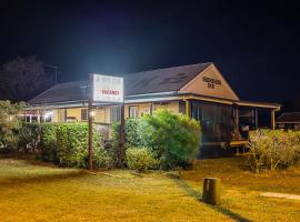 Ironbark Inn，位于巴卡尔丁的酒店