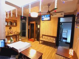 Homestay Ac Dormitory，位于新德里的酒店