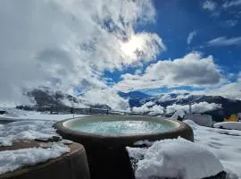 B&B rooms within a modern family chalet with direct access to ski area in Verbier